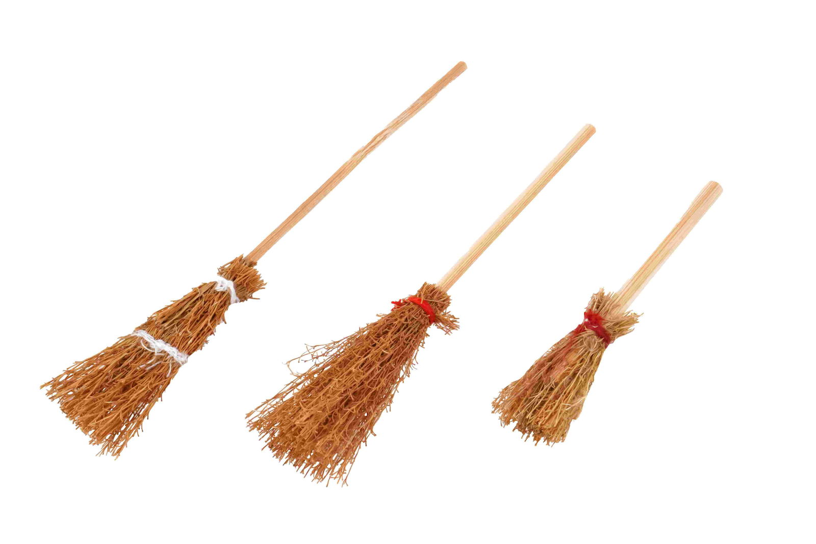 Miniature Witch’s Broom Decoration for 1/18 & 1/24 RC Cars (3pcs)