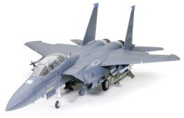 Tamiya 1/32 Scale Boeing F-15E Strike Eagle w/Bunker Buster Model Kit
