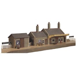 Model Railway - Buildings & Figures