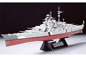 BISMARCK WITH STAND - Tamiya 1/350 Model Kit