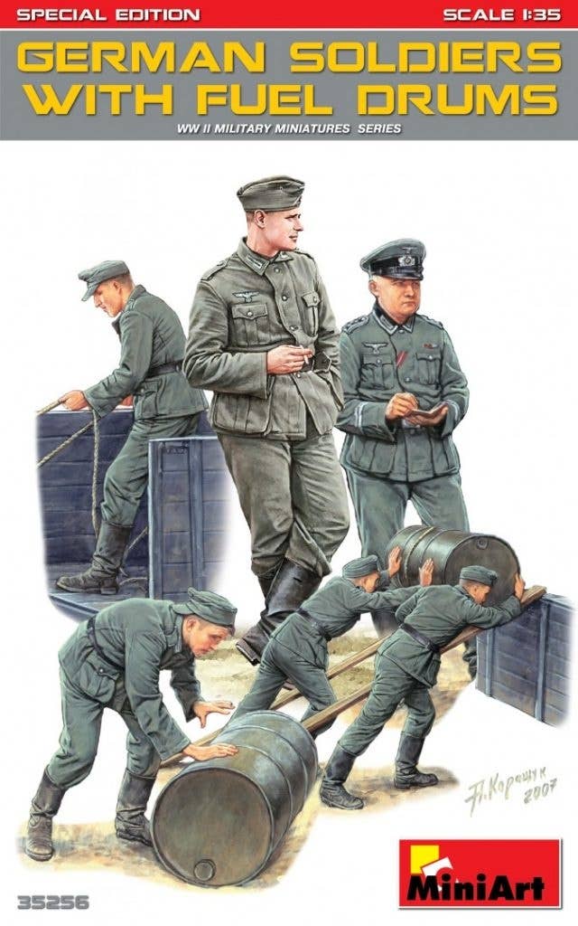[35256] 1/35 German Soldiers w/ Fuel Drums. Special Edition Model Kit(4820183311238)