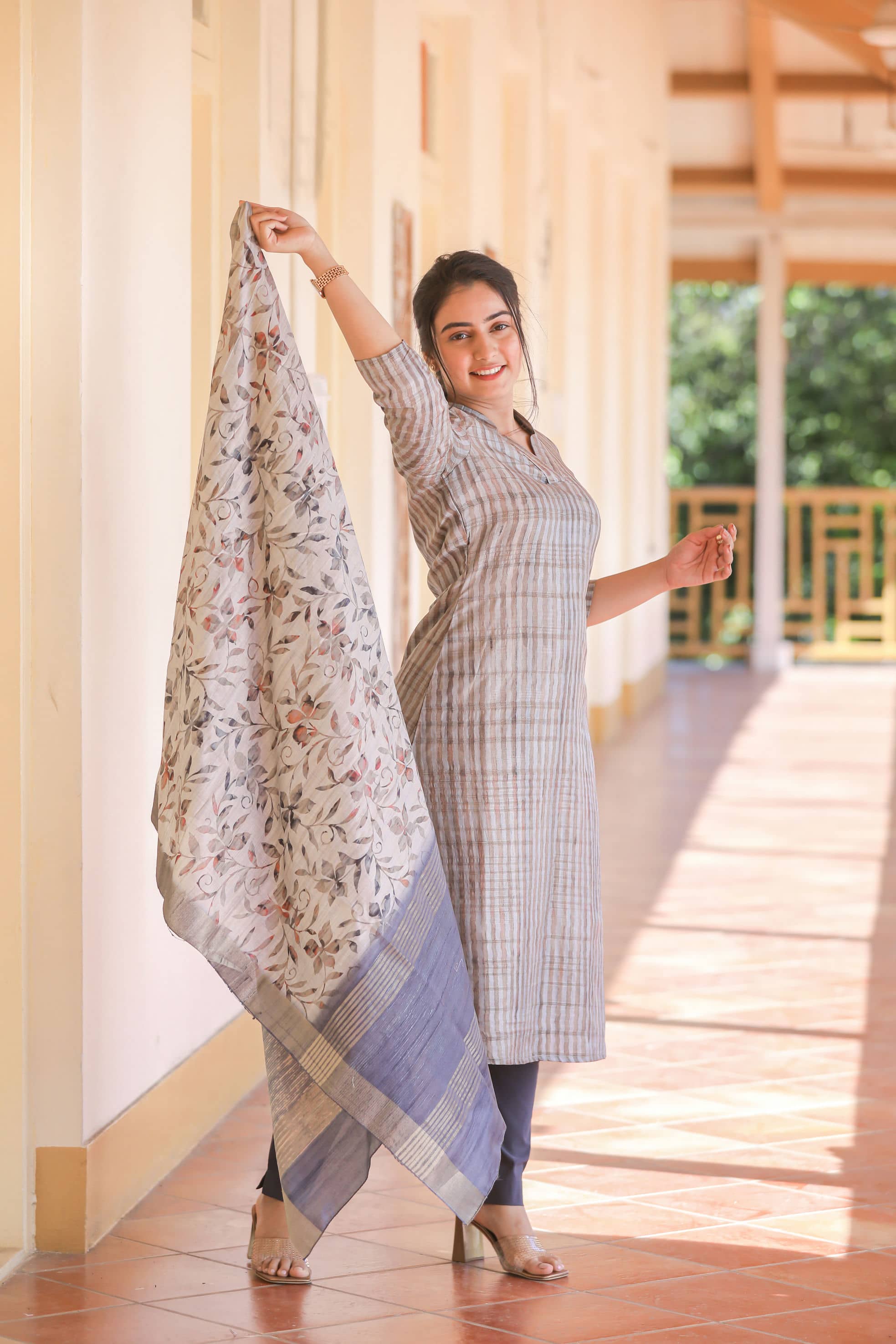 Rich Blue Floral Motif - Handloom Chapa 2 piece Set