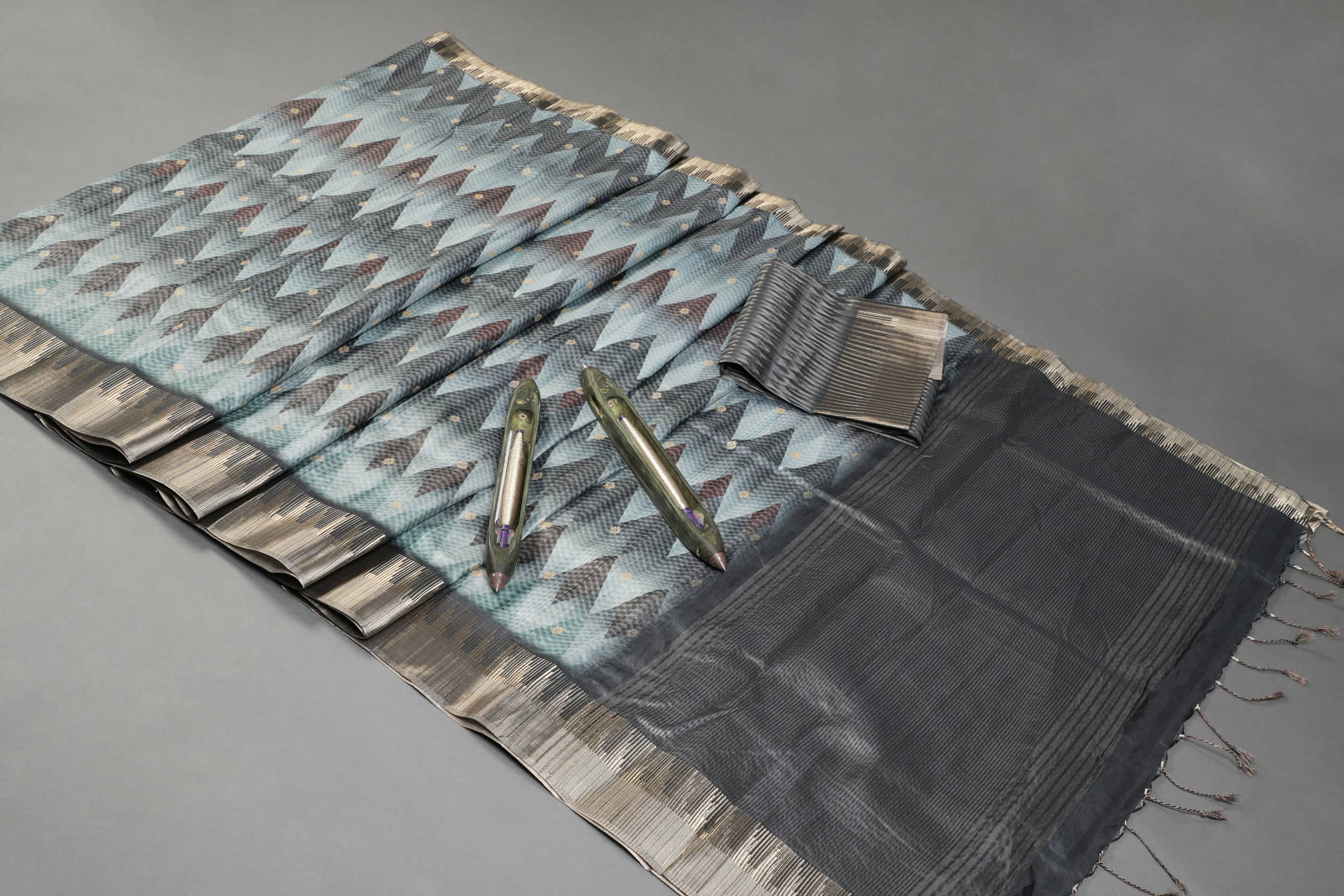 Diamond Sky Temple Border Chapa Handloom Tussar Saree