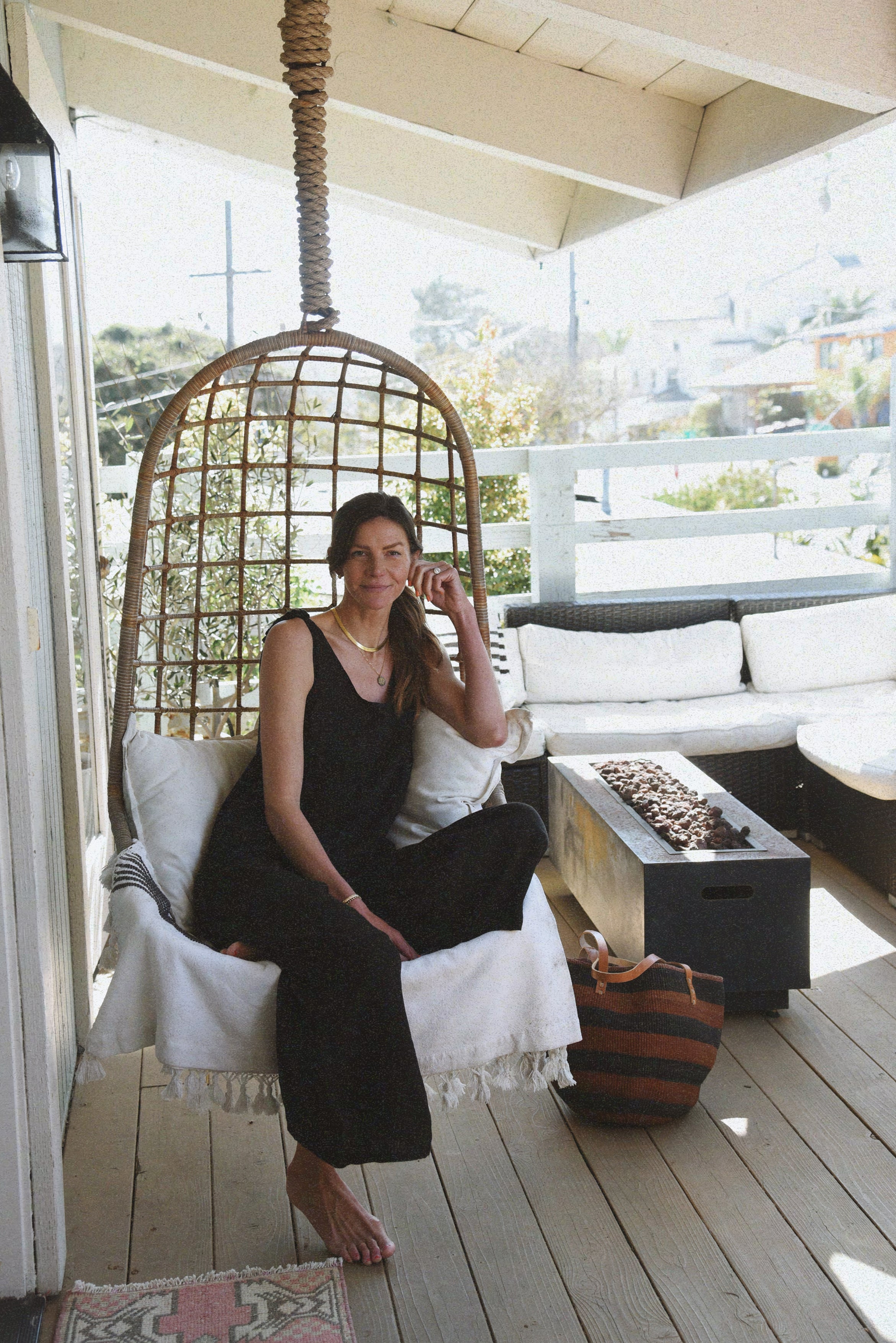 The Linen Jumpsuit // Noir