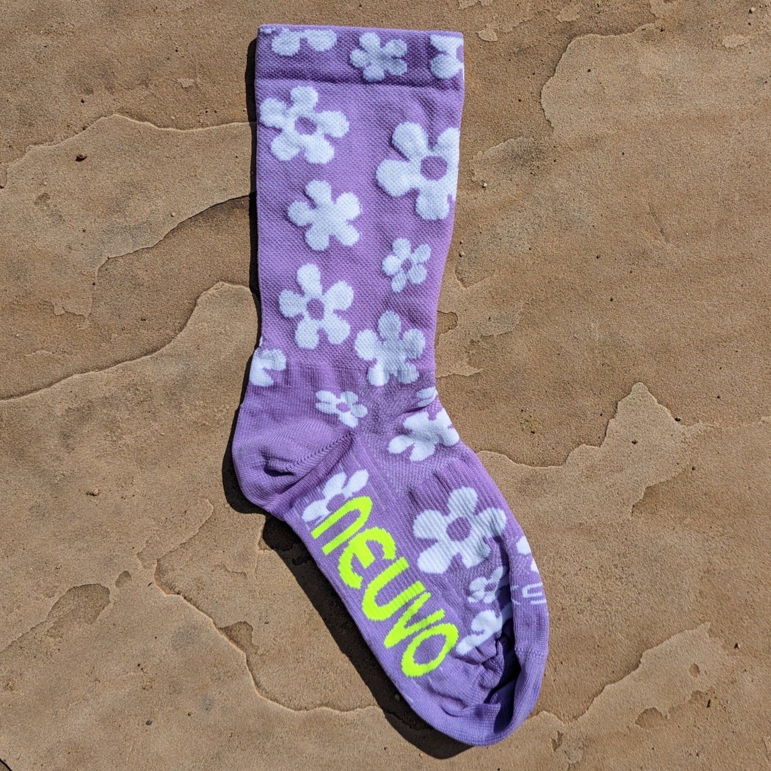 Flower Power Socks in Lilac