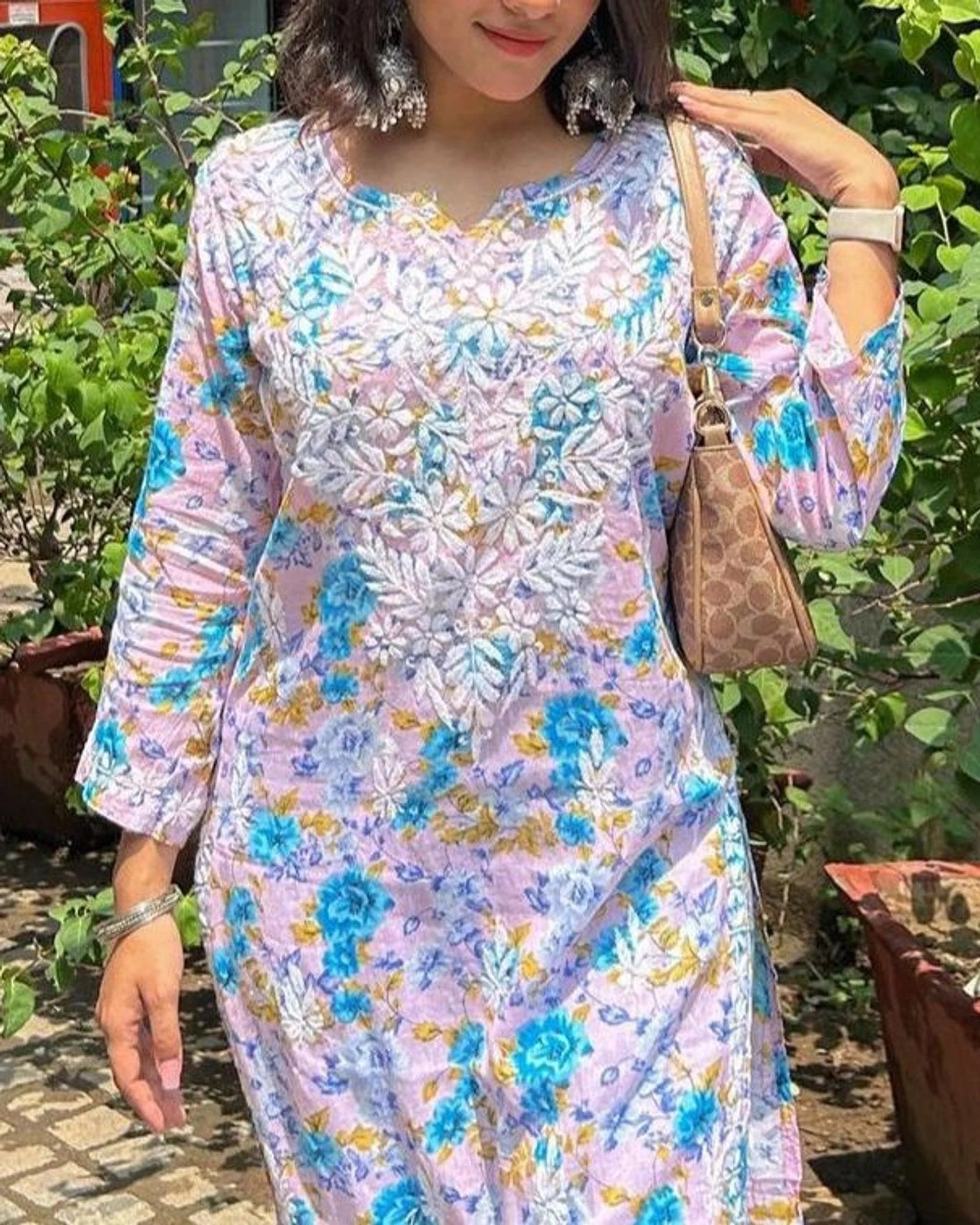 Fiza Mulmul Chikankari Handwork Printed Kurti Pink