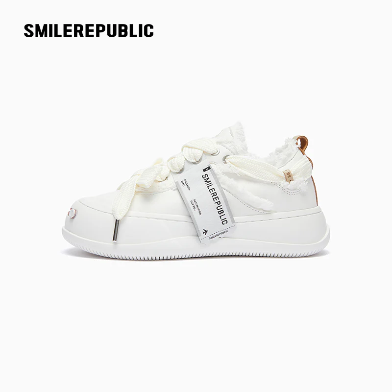 Milky White Low Top SB Sneaker