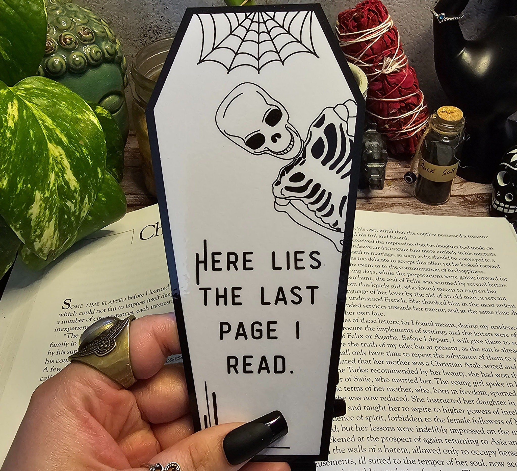 Bookmark,Coffin