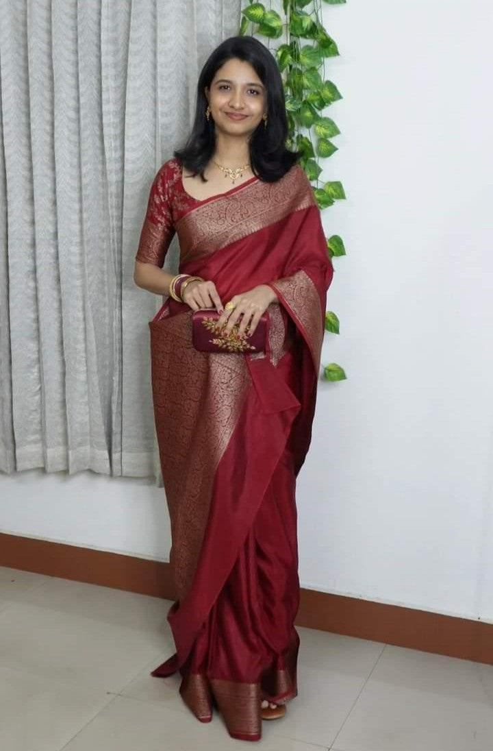 Anju's Handloom Semi- Dupion with Gold Zari