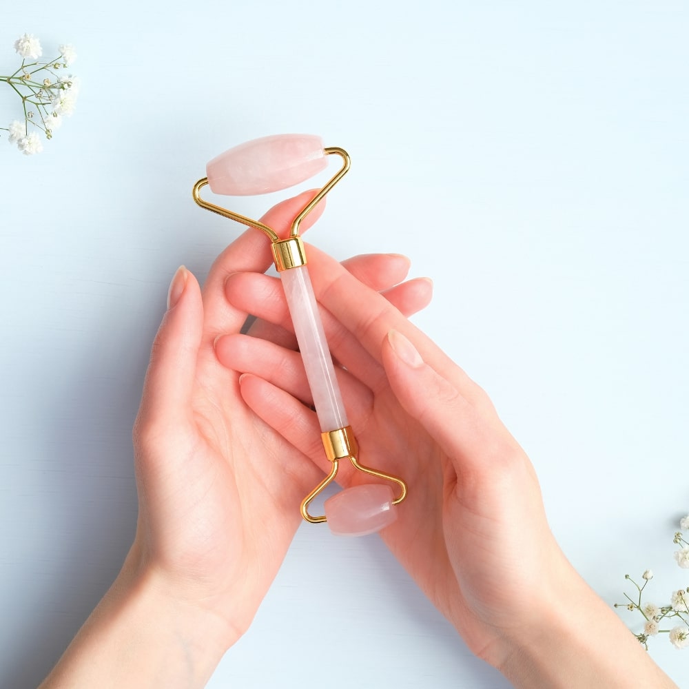 Rose Quartz Face Massage Roller For Flowless Skin