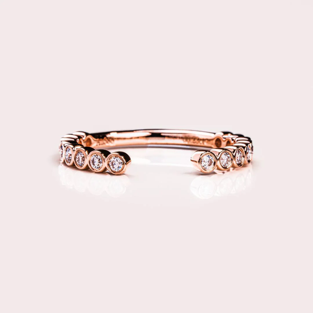 Moissanite 1.40 CT Round Cut Diamond Avant Garde Wedding Band
