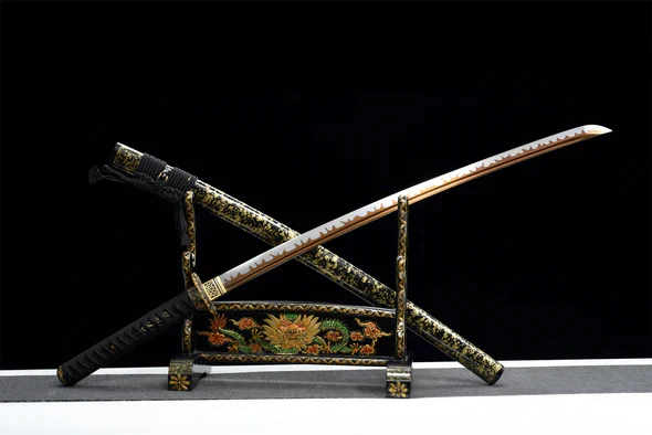 katana oro