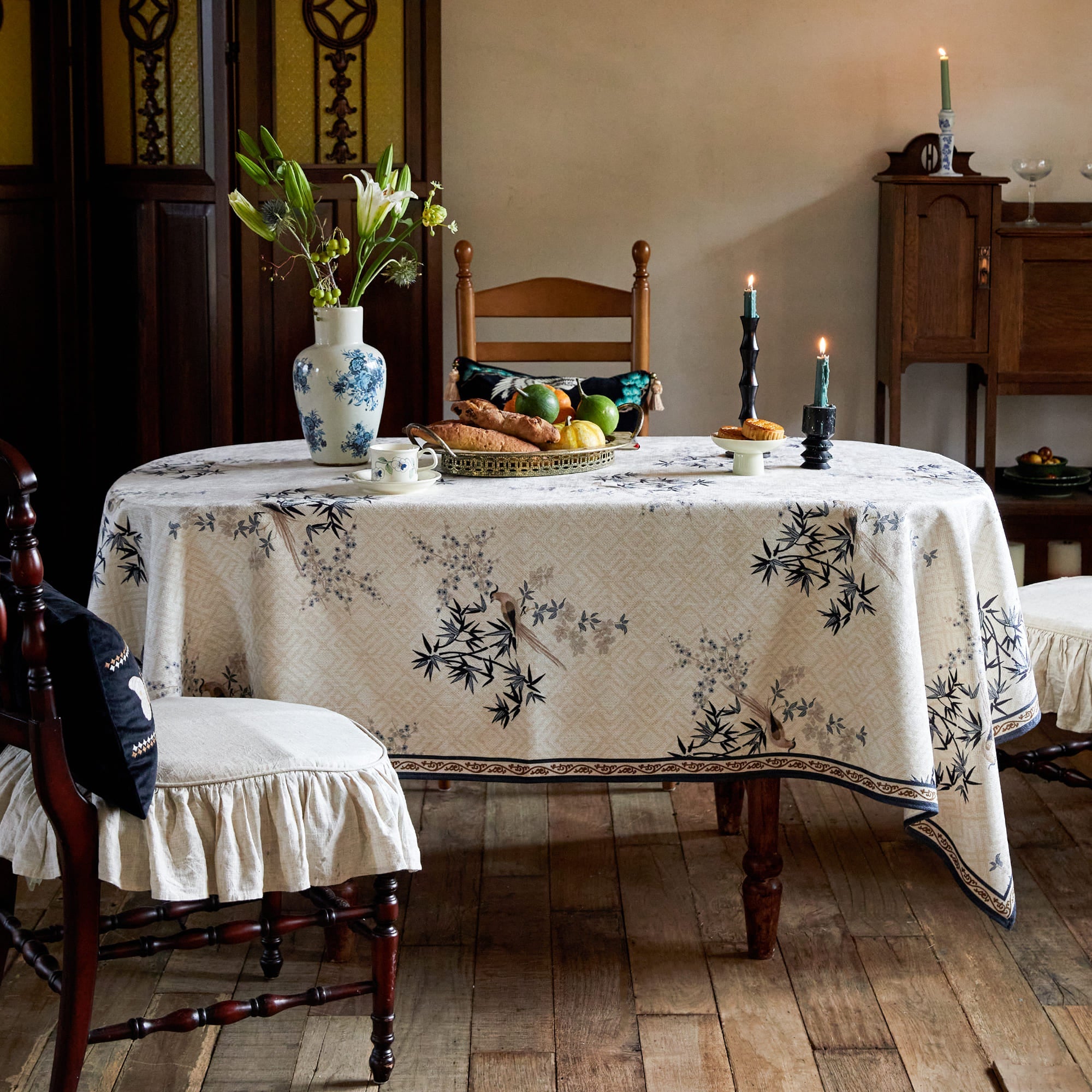 Amelia Classic Bamboo Leaf Printed Tablecloth