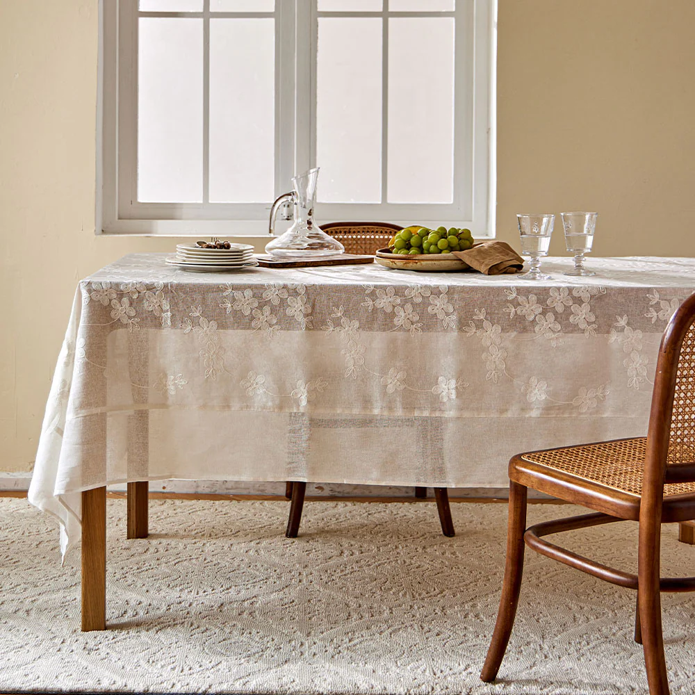 Summer Embroidery French Lace Flowers Tablecloth