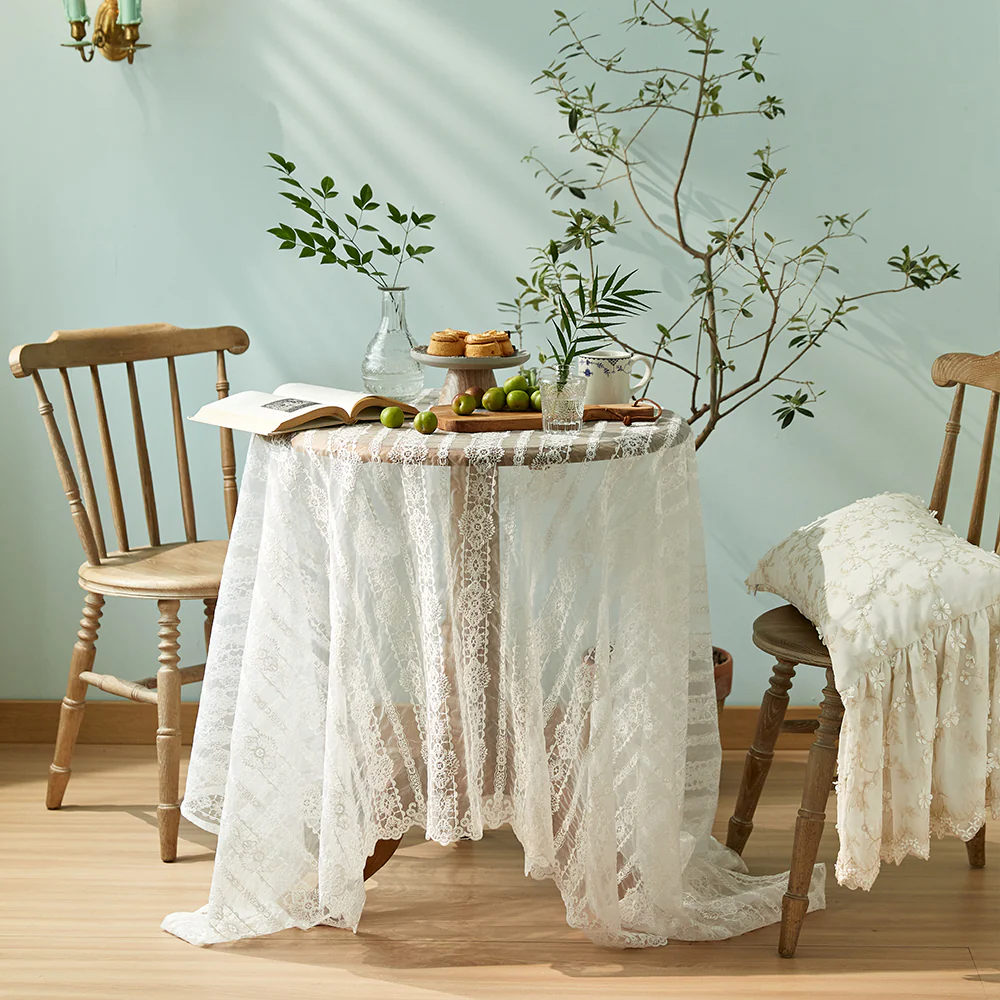 Evangeline Lace French Light Luxury Tablecloth