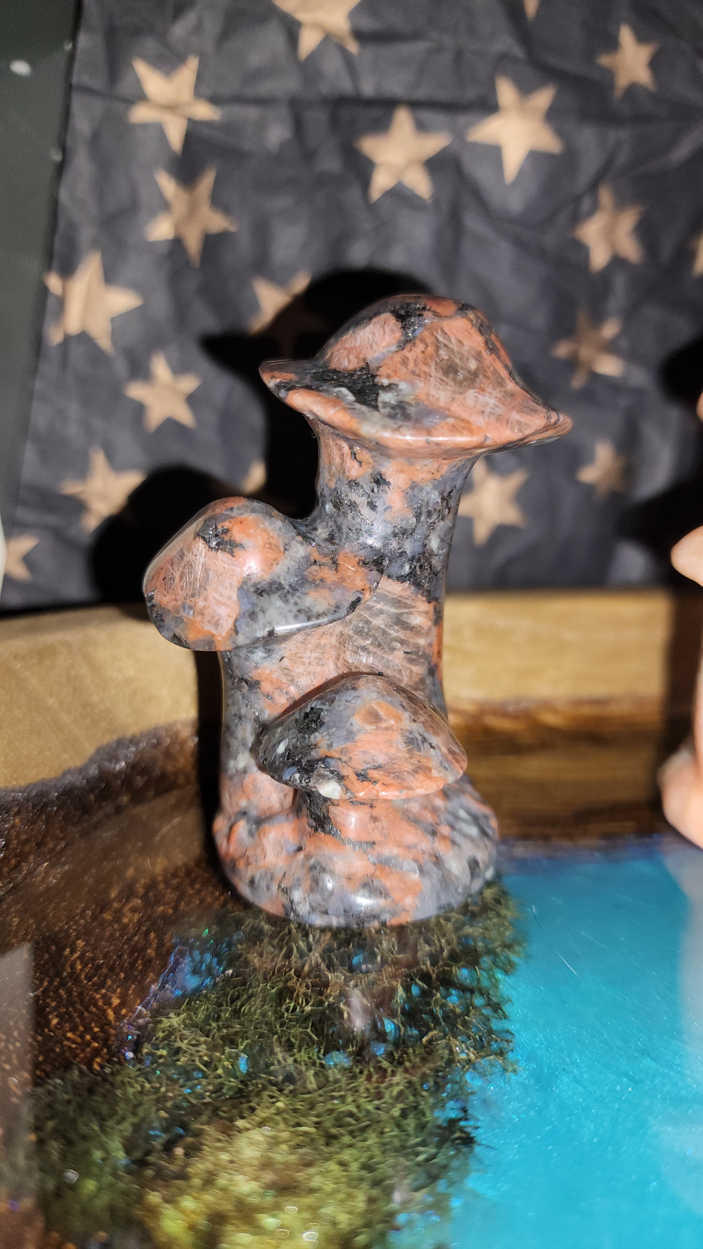 Mushies carvings crystals
