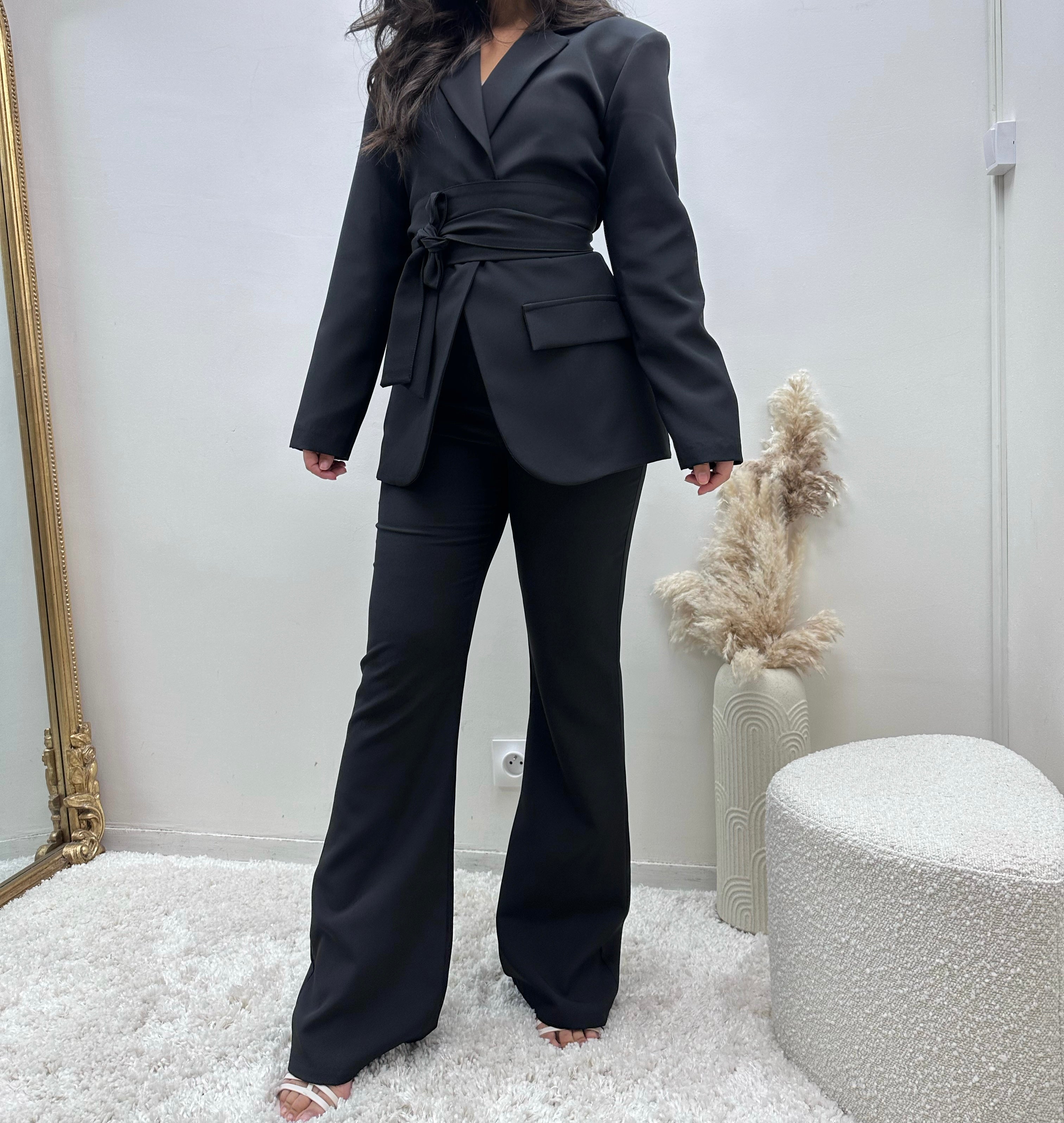 Ensemble De Tailleur Et Pantalon Noir Jada