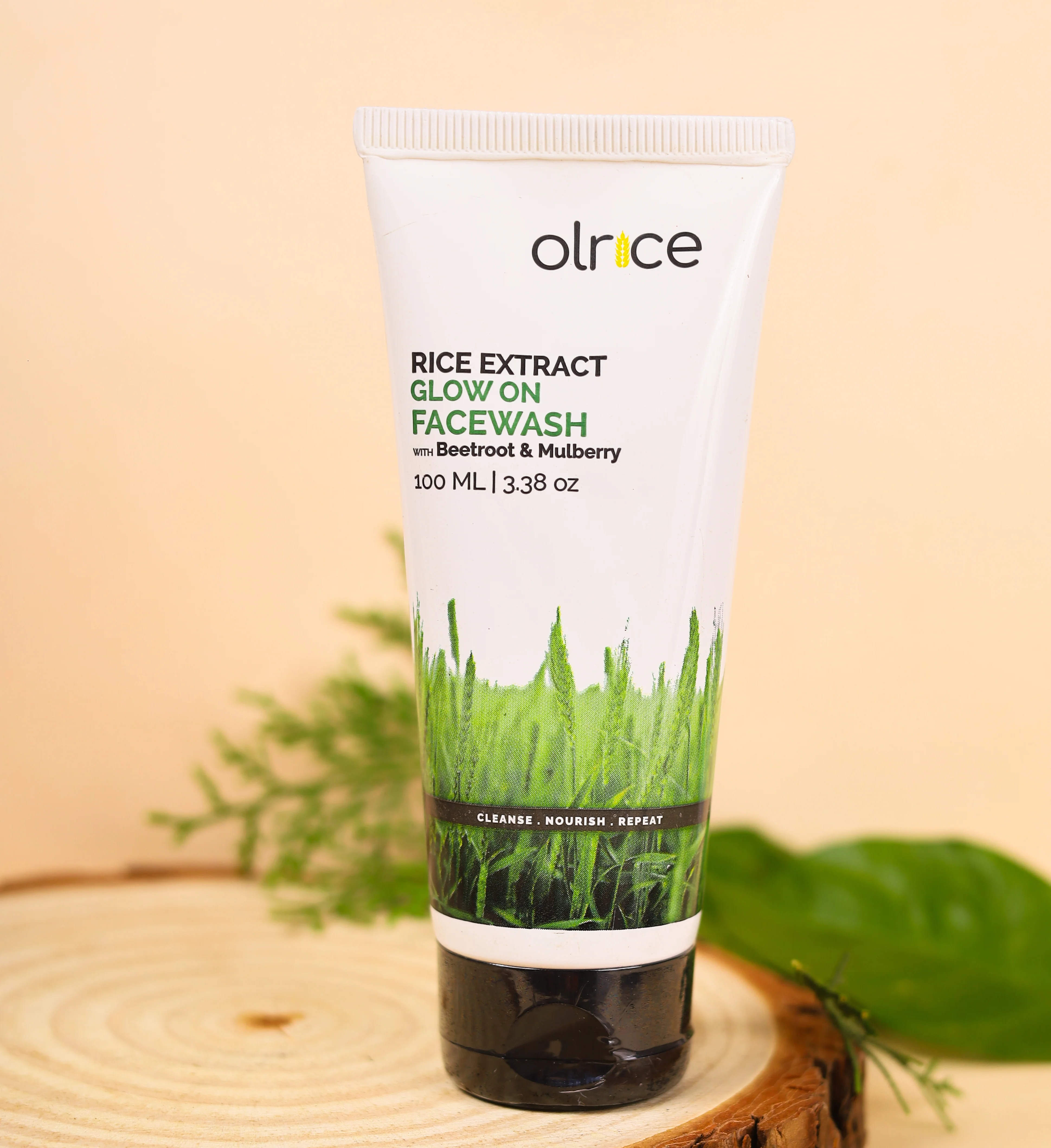 RICE EXTRACT GLOW ON FACEWASH-With Beetroot & Mulberry