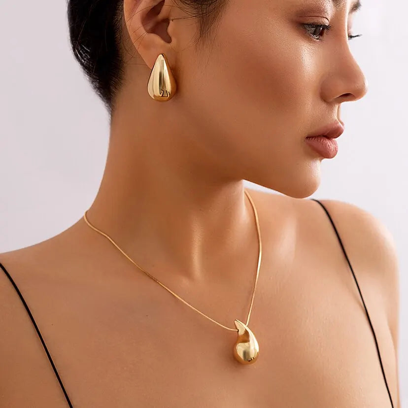 Pea Pendant Set