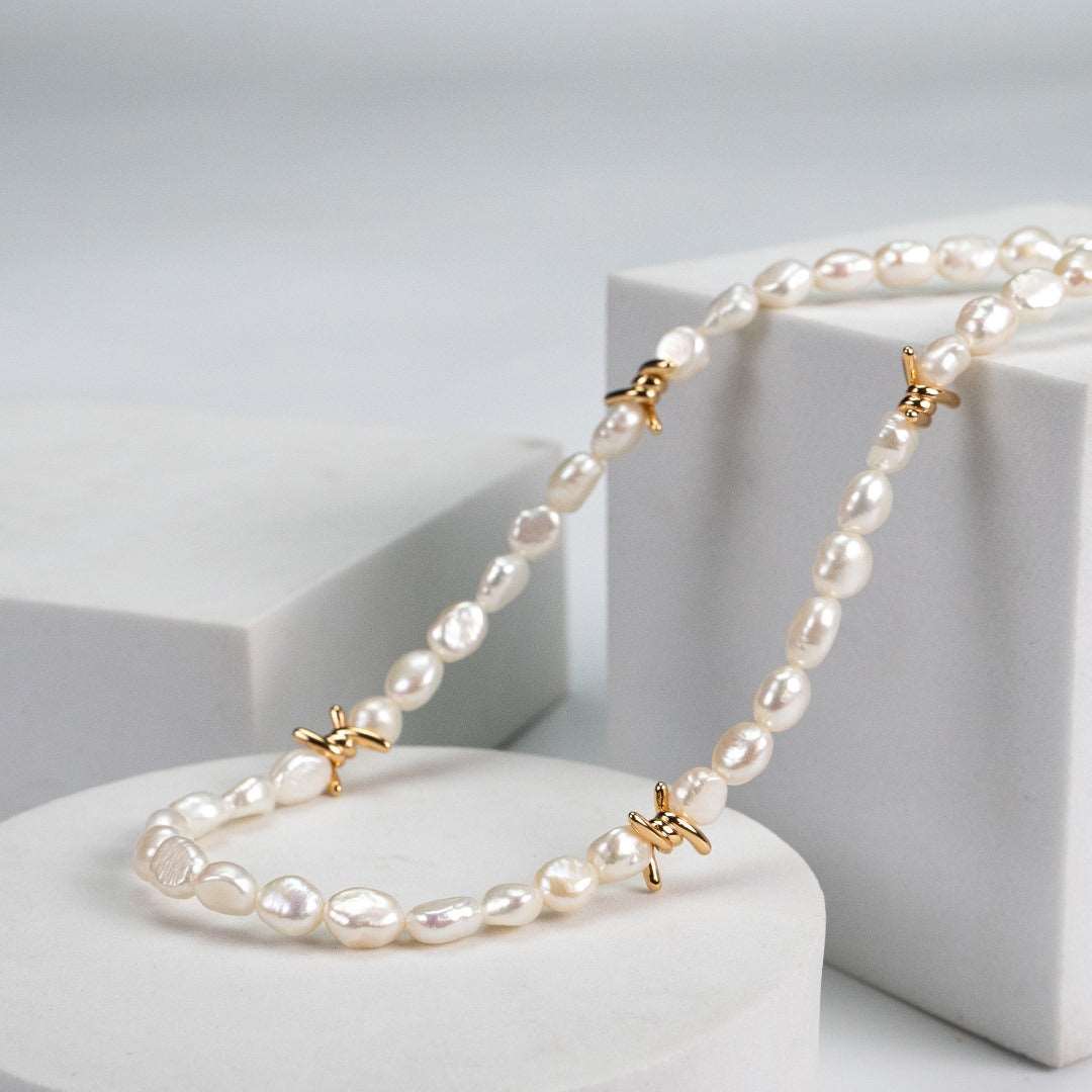 【Vital Embrace】Vine Design Natural Baroque Pearl Necklace
