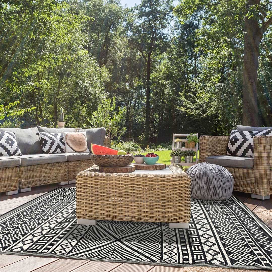 Veranda Black Boho Waterproof Plastic Outdoor Area Rug