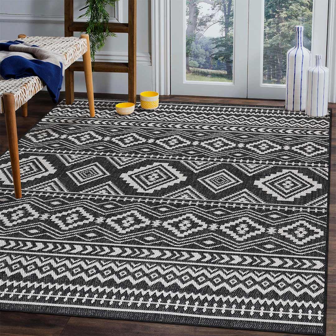 Waikiki Black Trellis Outdoor Area Rug