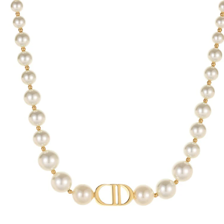 CD Pearl Necklace