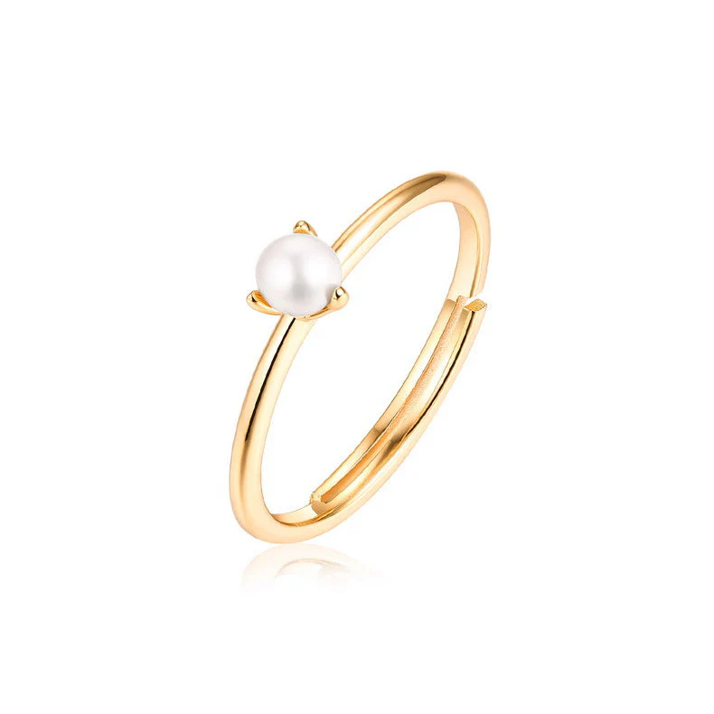 Simple Pearl Ring