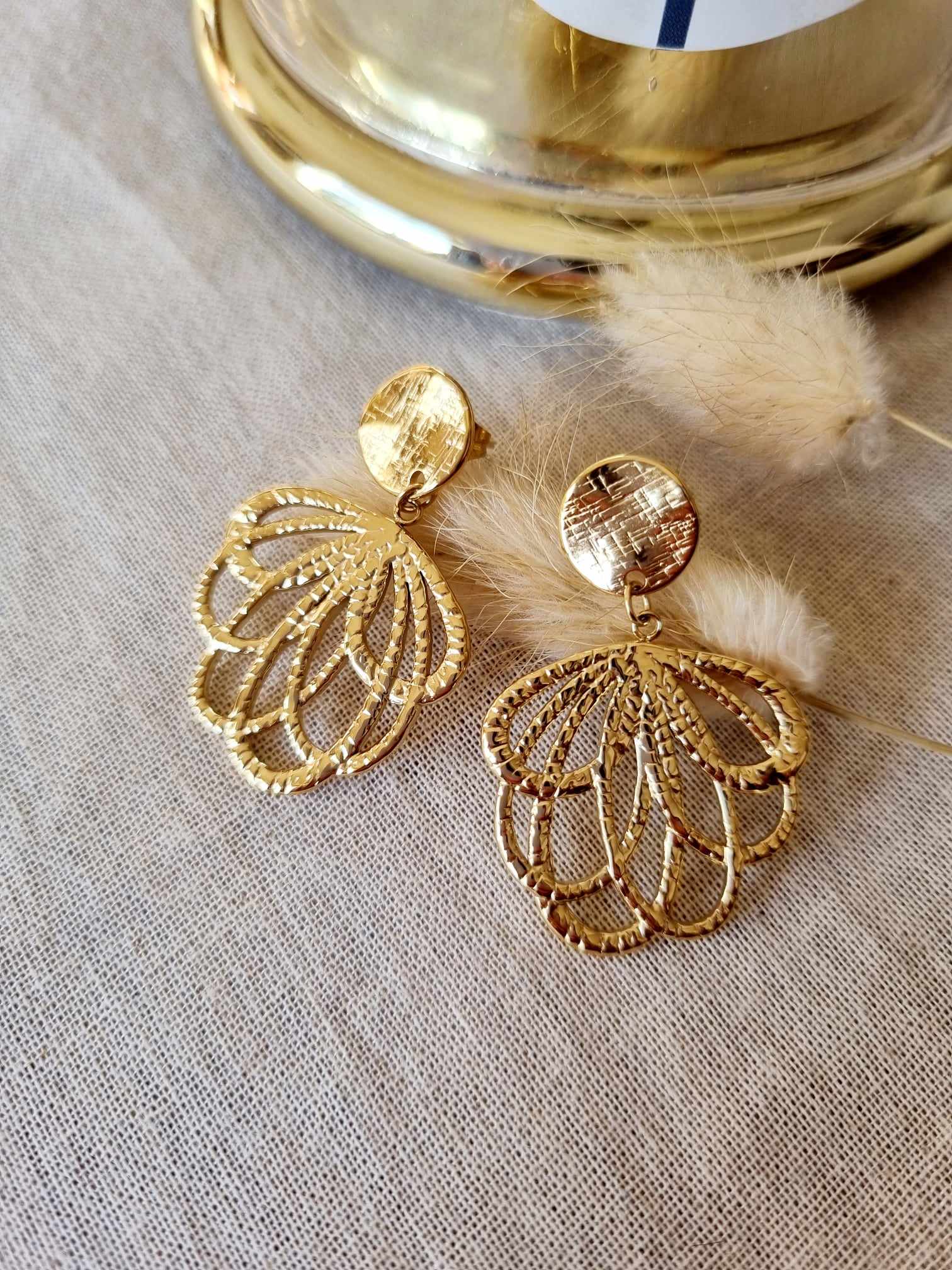 Boucles d'Oreilles Feuille Doré Minimaliste