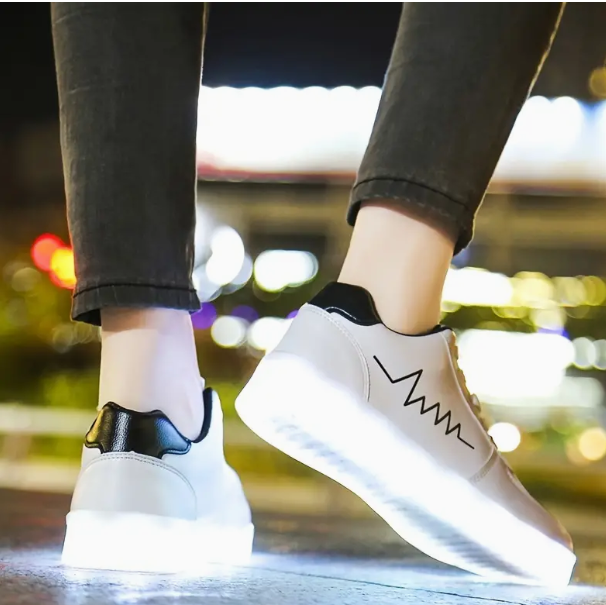 baskets lumineuse pour  femme