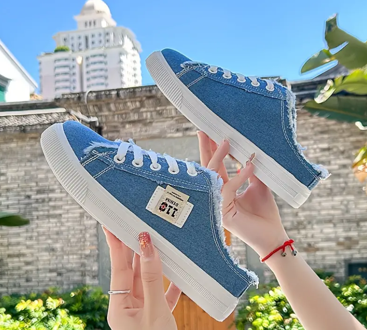 Canvas slipper