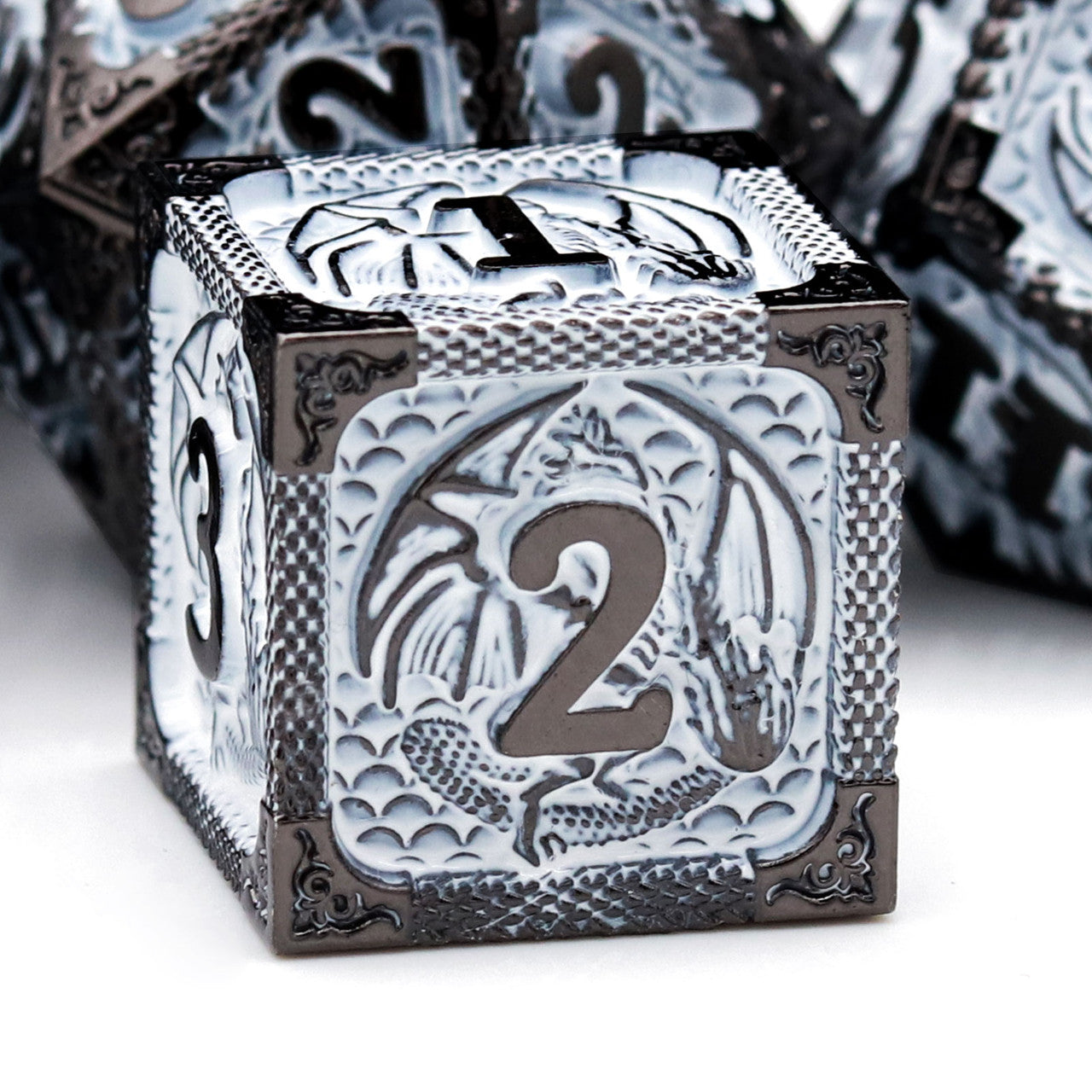 Haxtec Fire-breathing Dragon Pattern Black White Metal DND Dice Set With Leather Dice Bag for Dungoens and Dragons RPG Gifts