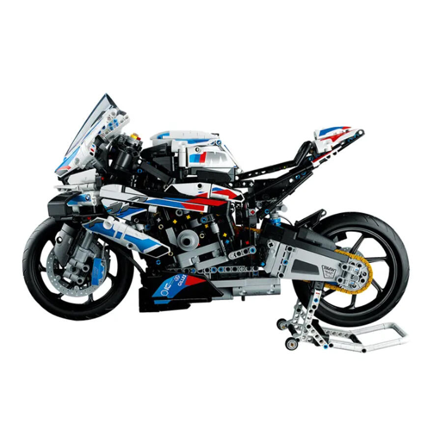 Technical M1000RR Model