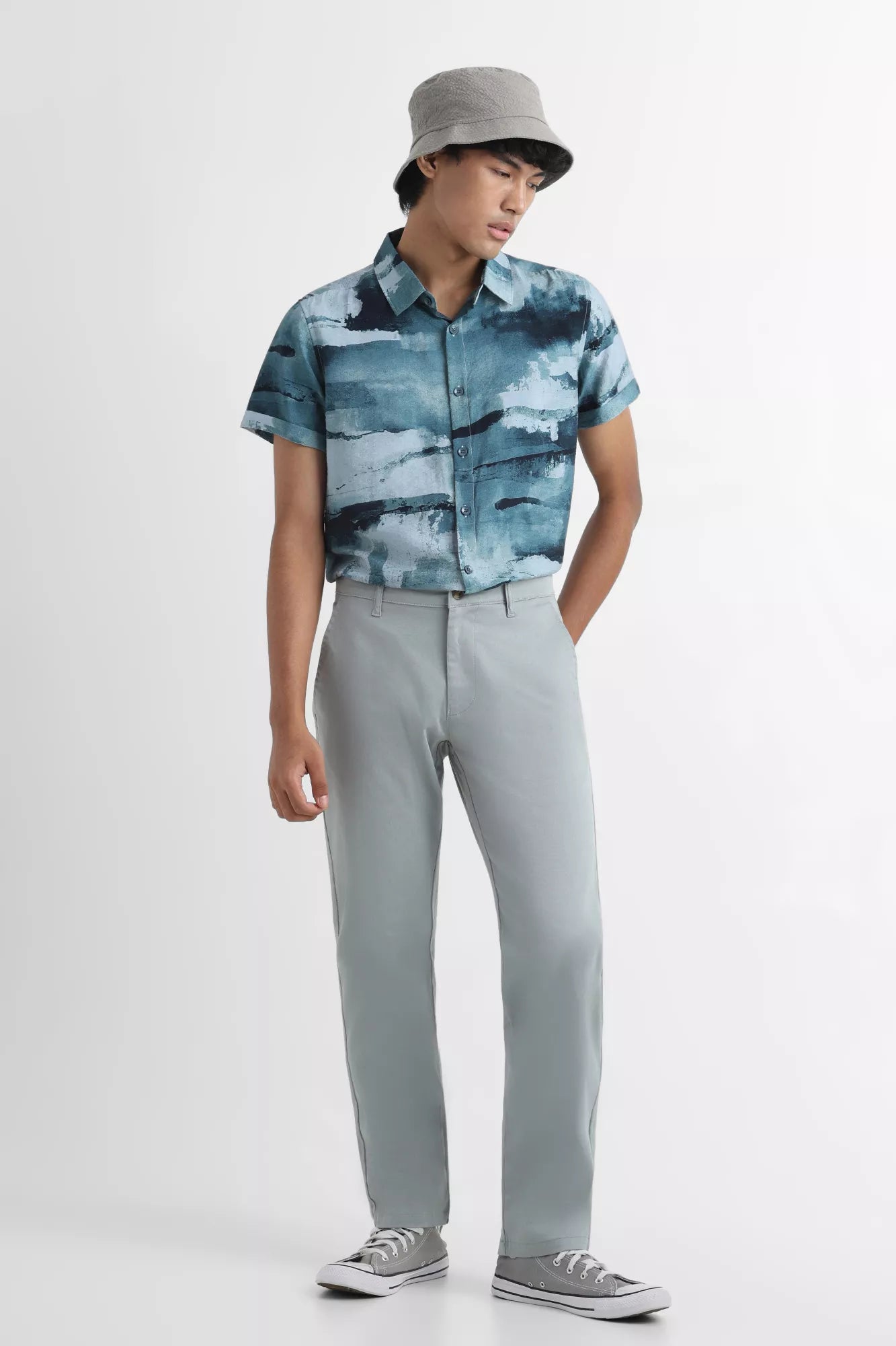 Slim Straight Stretch Chinos
