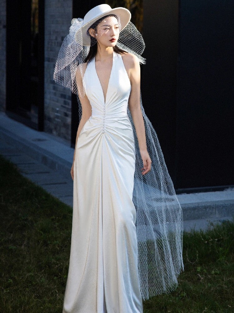 French Light Wedding Dress with White Slimming Bride Wedding Welcome V-neck Sexy  Simple and High end Hanging Neck Dress