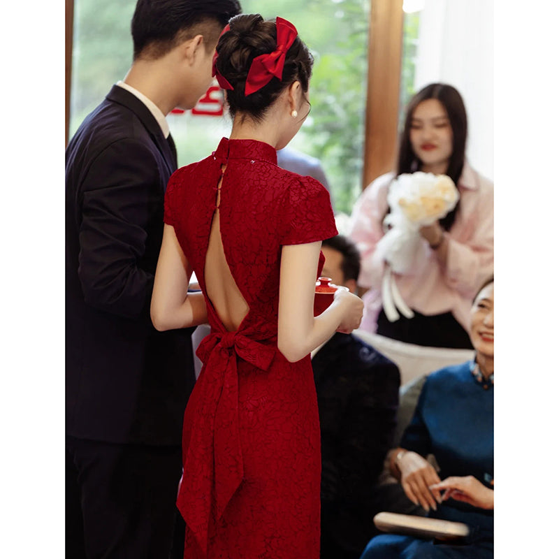 Chinese wedding dress, red qipao, toasting attire, bride engagement dress, women's backless summer atmosphere