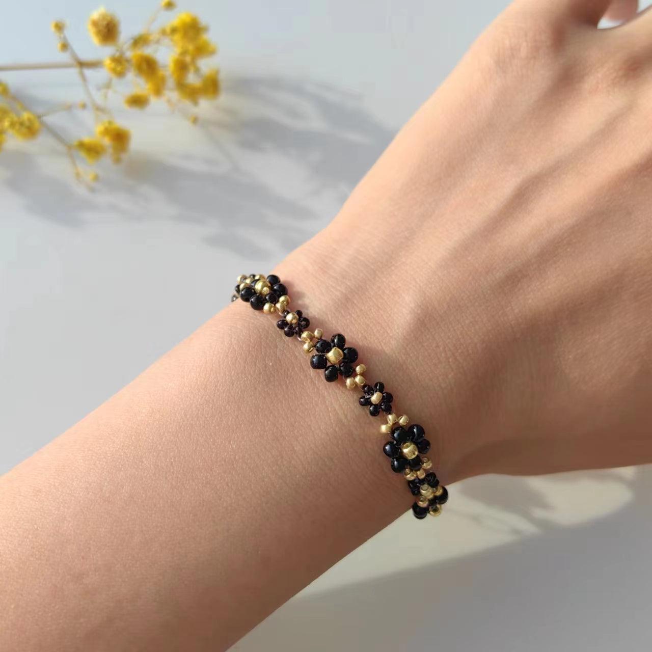 Black Daisy Bracelet