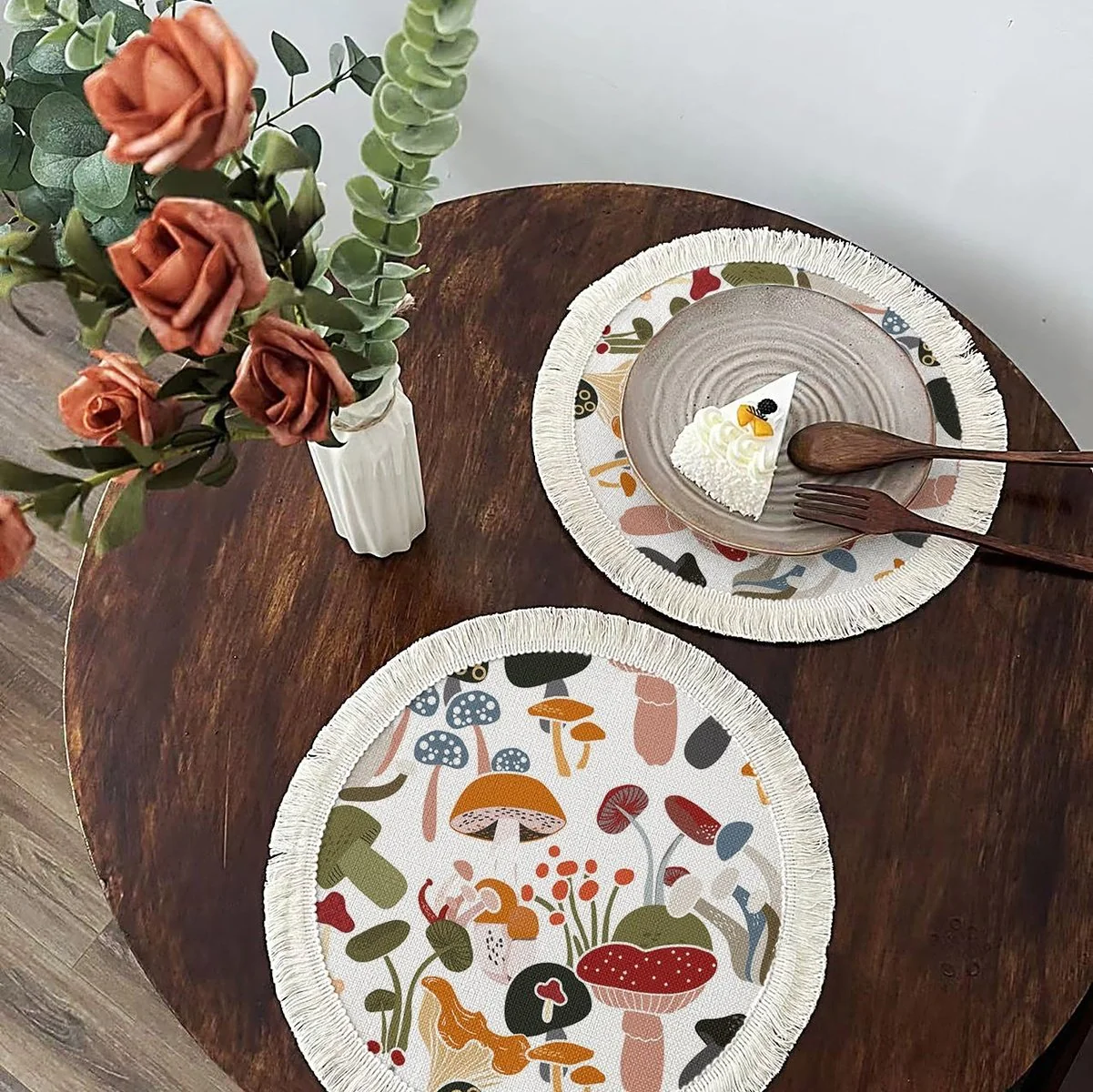 Fringe Trim Placemat "Mushroom"