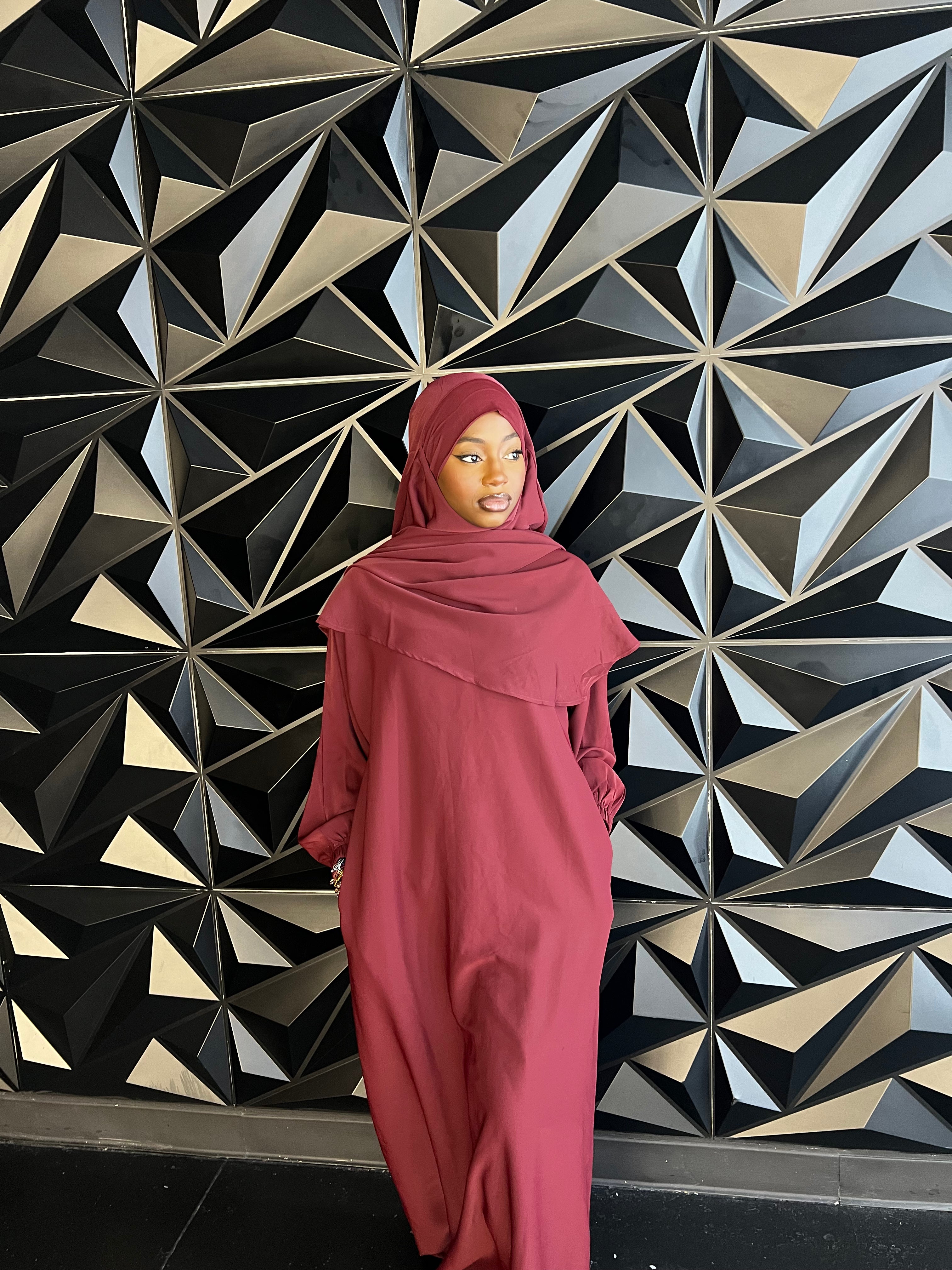 Maroon Lila Abaya