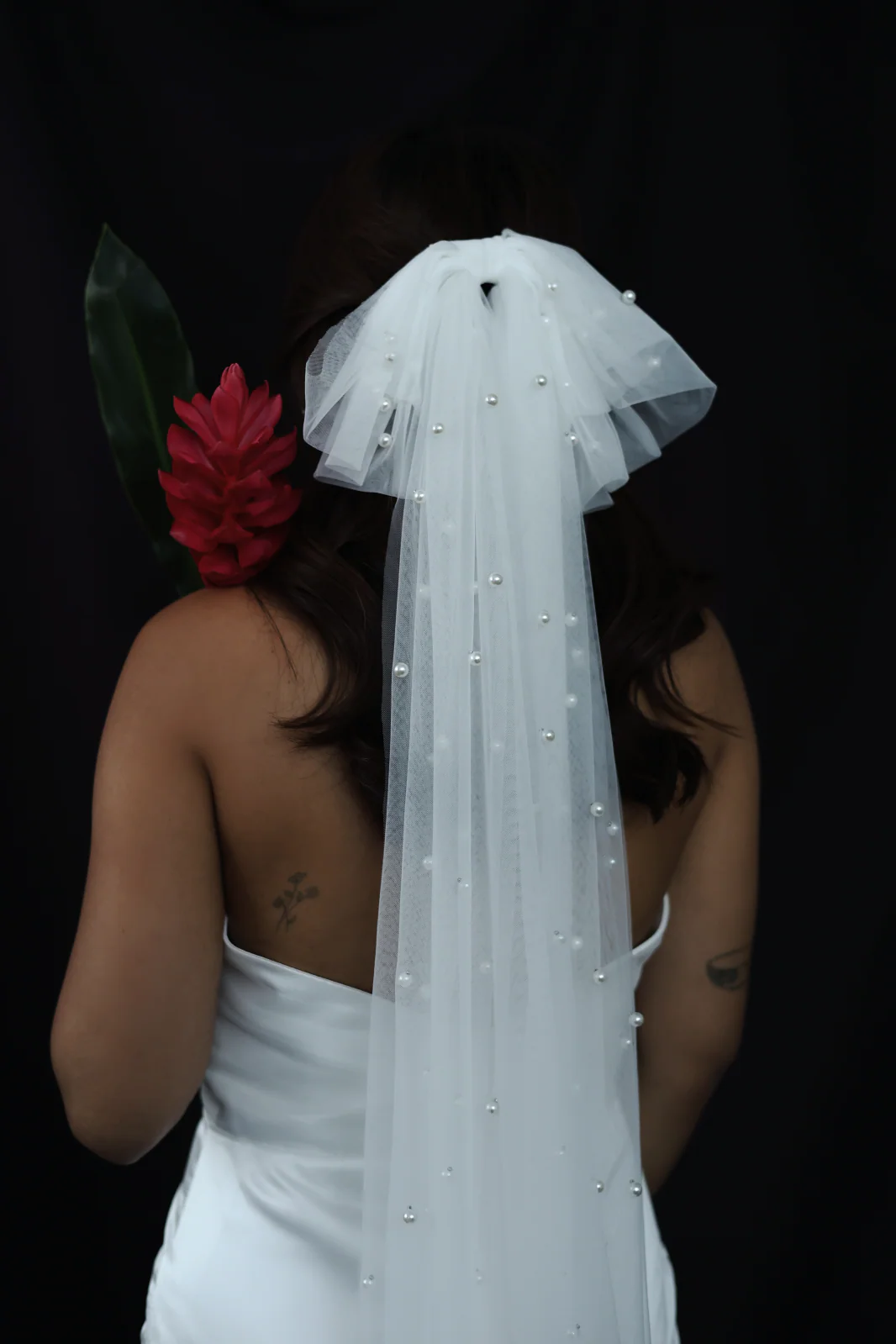 Serene Beaded Bow Veil