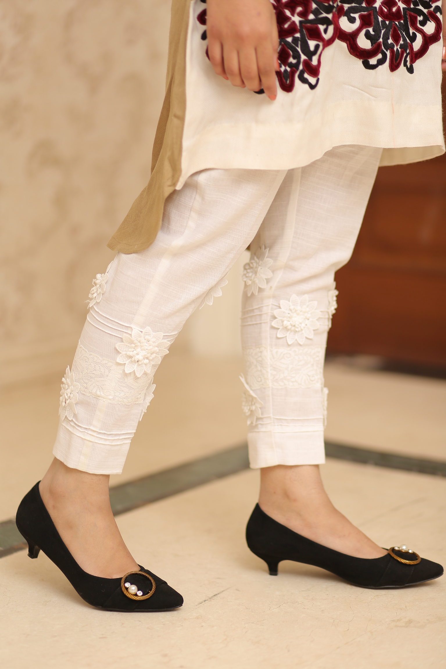 WHITE FLORAL PANTS | RJ’S PRET