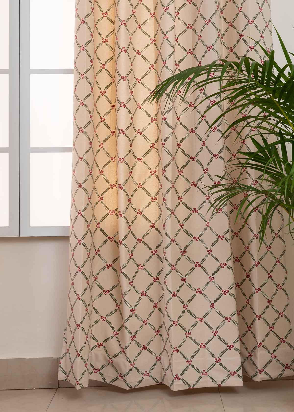 Climbing Roses Printed Cotton Curtain - Wine Red