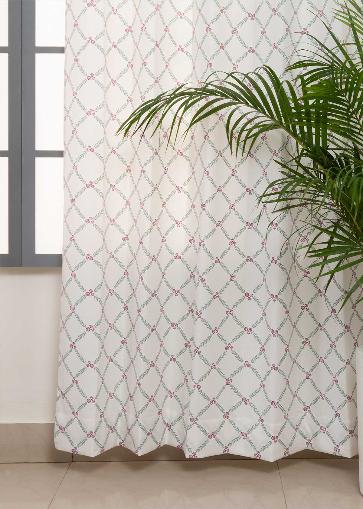 Climbing Roses Printed Cotton Curtain - Lavender