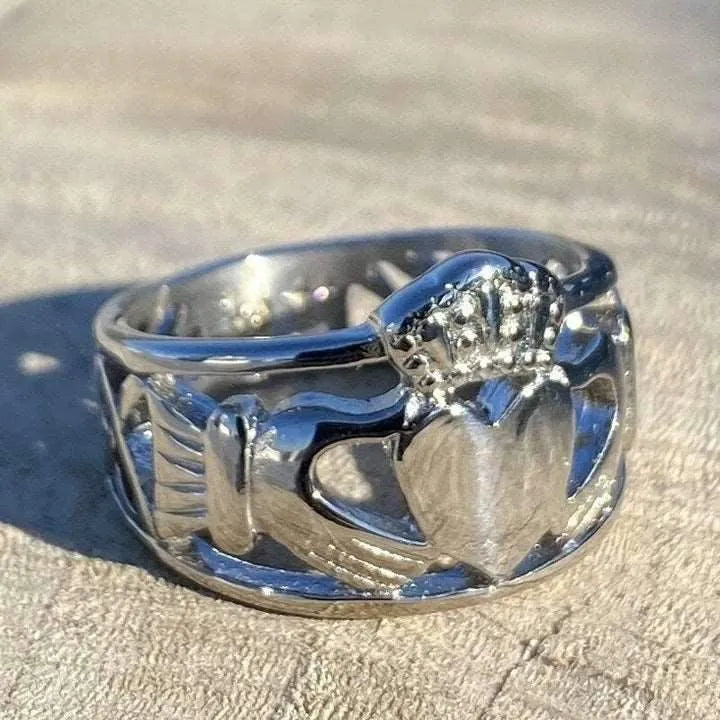 Men's Celtic Irish Claddagh Ring