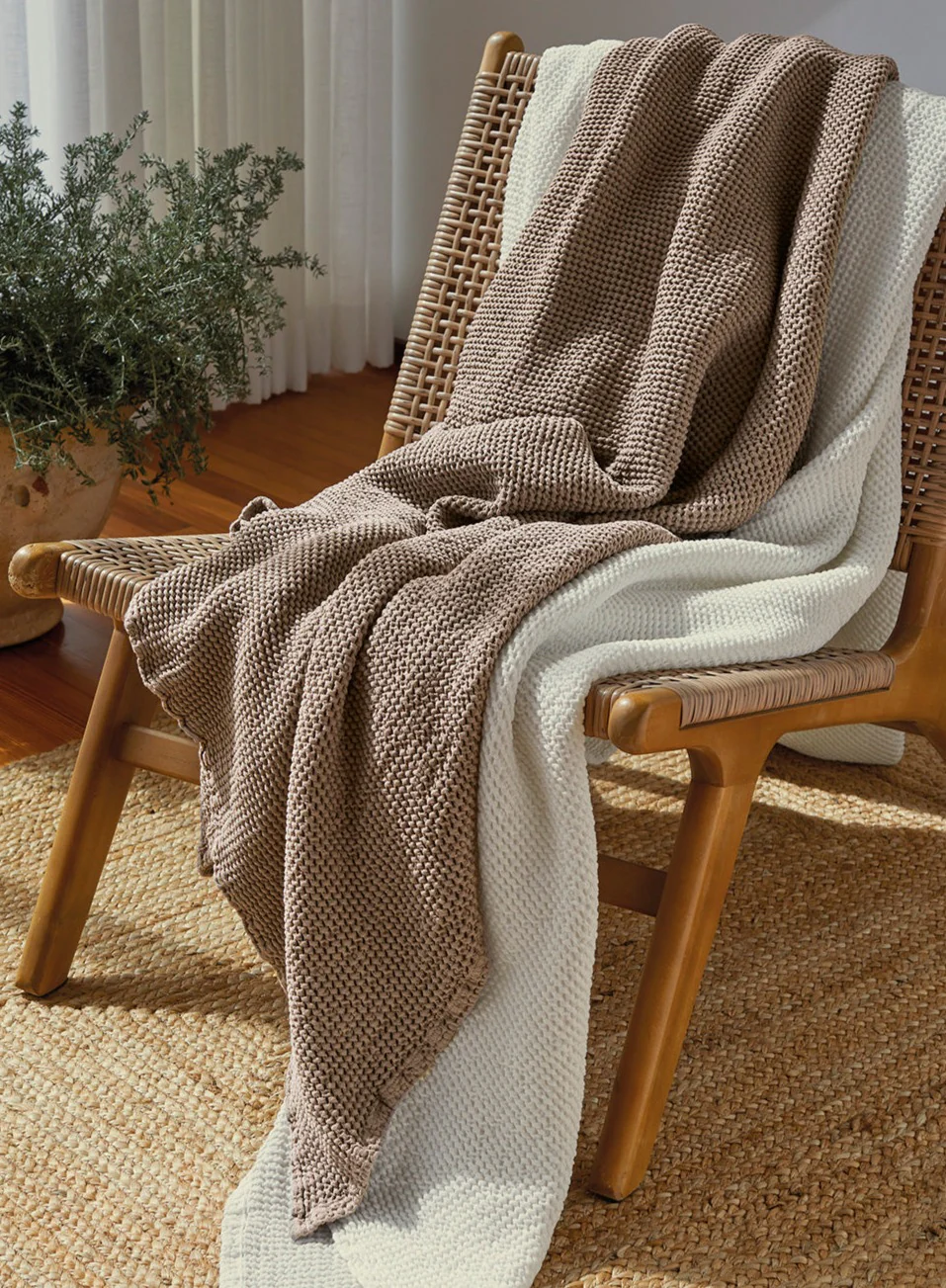 MOCHA. Organic Cotton Throw Blanket