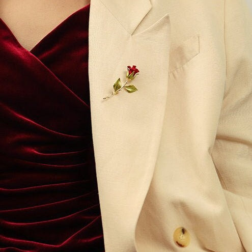 Vintage red rose alloy brooch