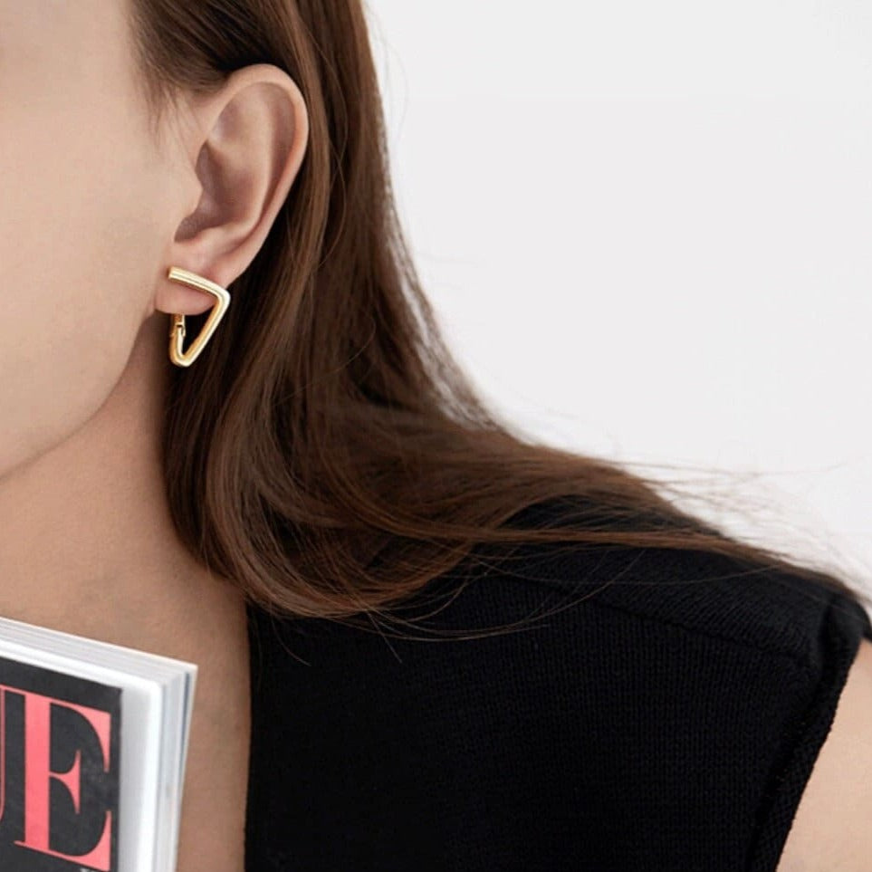 Triangular gold earrings