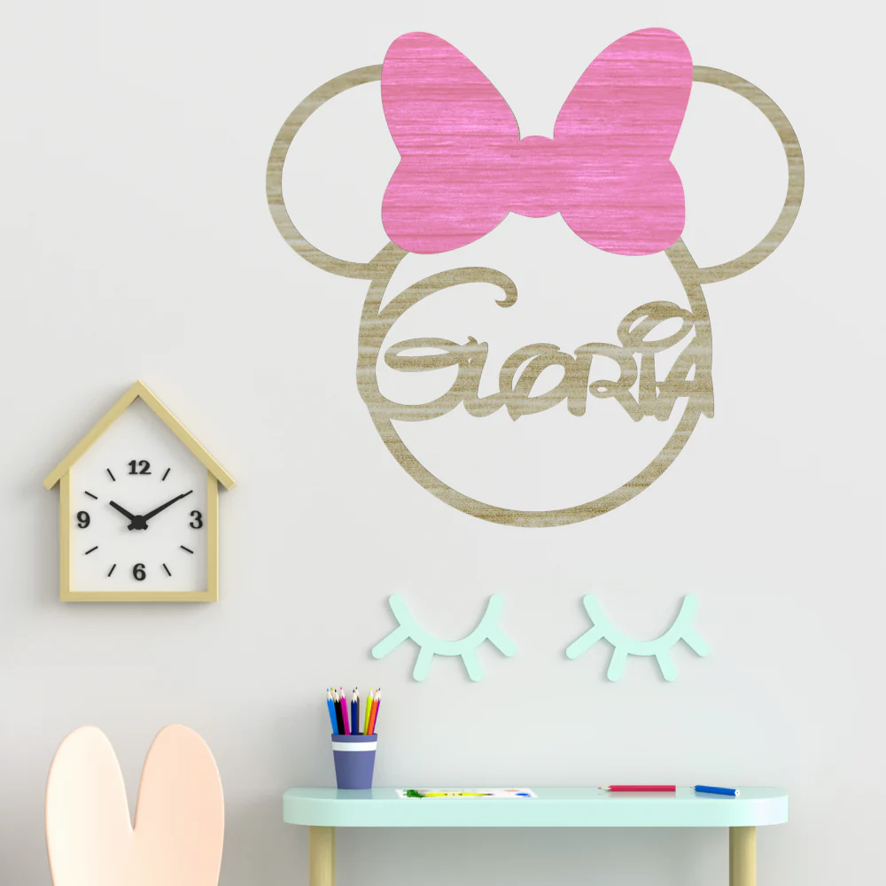 Decoro A Parete Minnie Con Fiocco E Nome Personalizzato