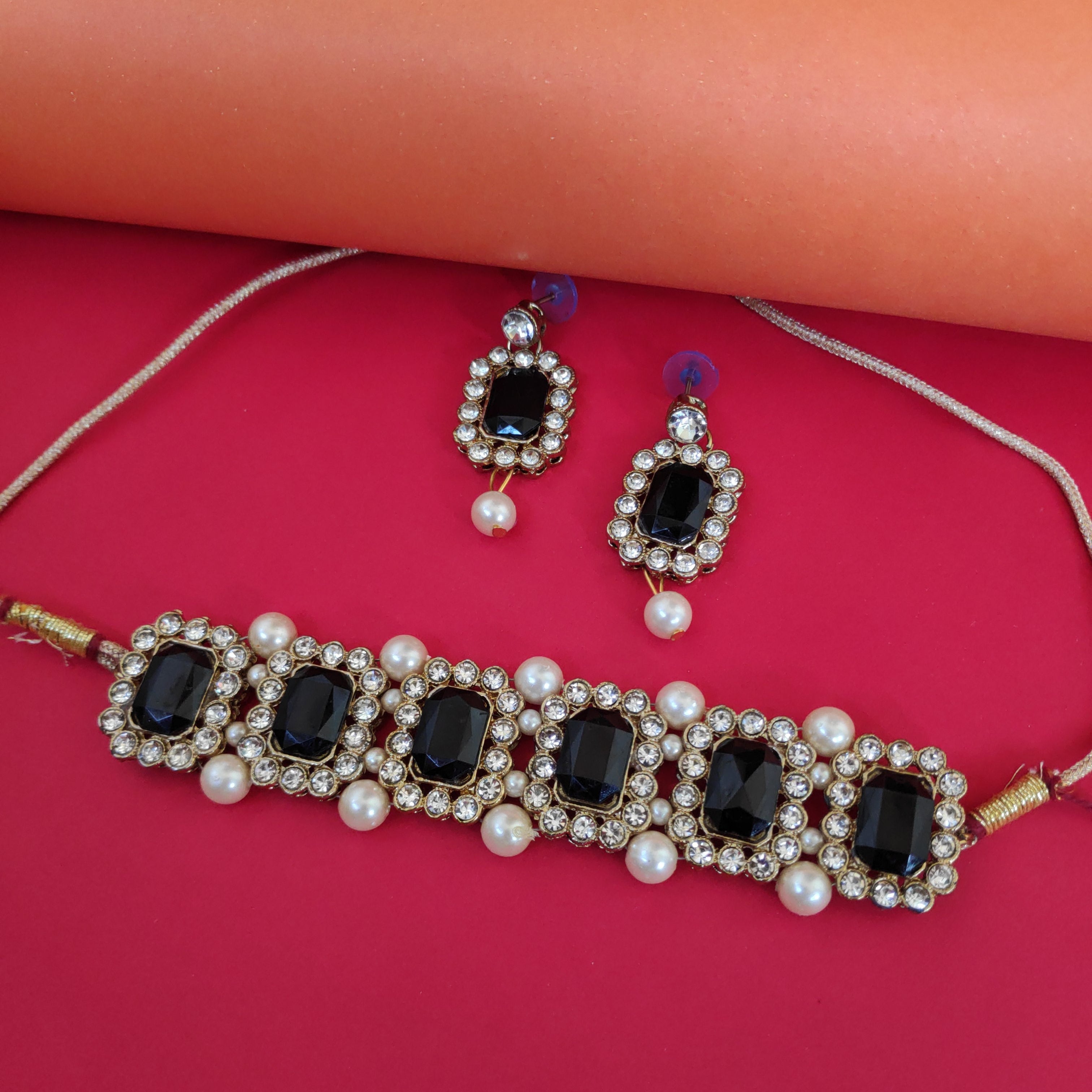 Black Mini Choker Set