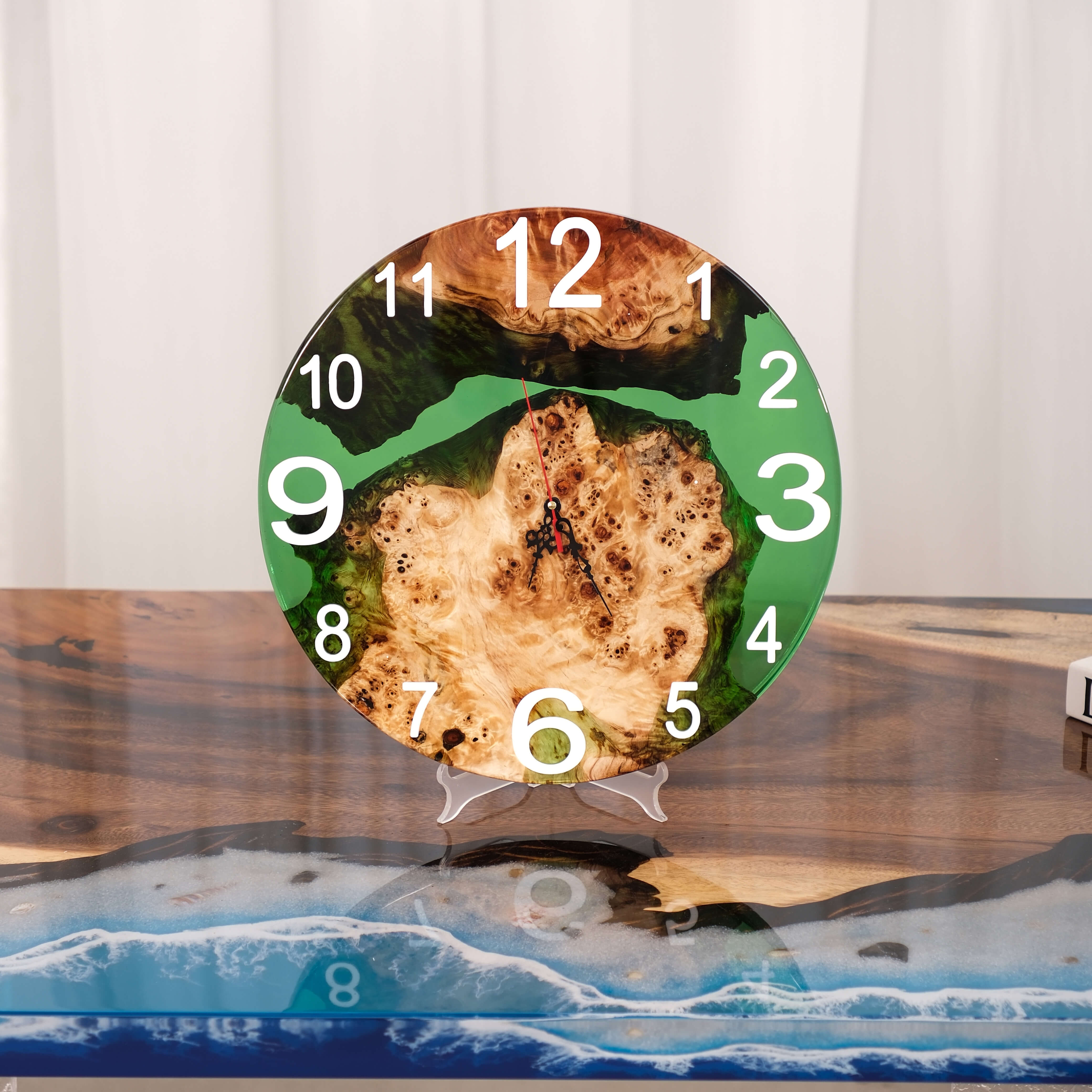 Poplar Epoxy Resin Wood Wall Clock 15.7 Inches RND32